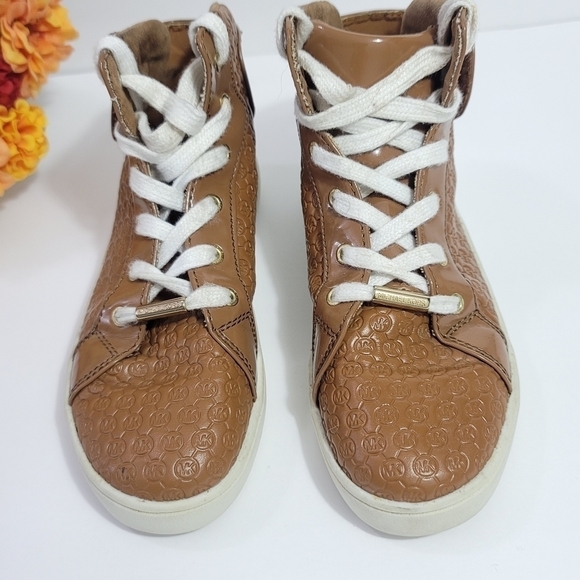 MICHAEL KORS GIRLS  SNEAKERS SHOES SZ. 1 - Picture 7 of 11